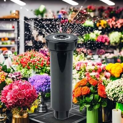 Mejore su jardín y patio con este aspergador de riego y limpieza