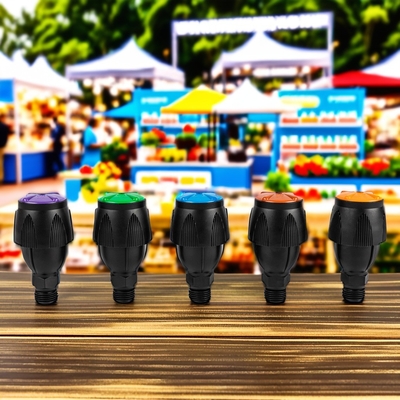 Imagen muestra rotación de riego por goteo rociador para césped personalizable y duradero