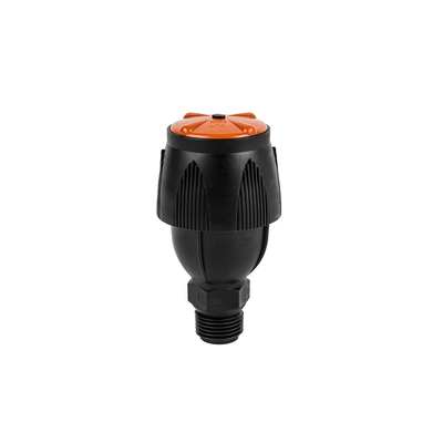 Imagen muestra rotación de riego por goteo rociador para césped personalizable y duradero