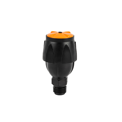 Imagen muestra rotación de riego por goteo rociador para césped personalizable y duradero