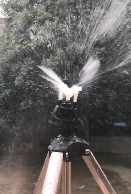 Conexión rápida Jardinería personalizada Swing Farm Microirrigación Sprinkler de plástico