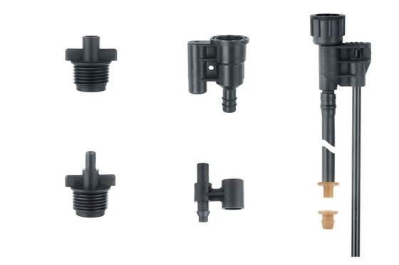 Ingeniería de todos los días Partes de riego de plásticos Micro rociador Negro Conector de rango medio