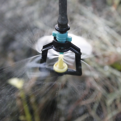 Sistema de riego de 360 grados Atomización refractiva duradera Rociadores agrícolas