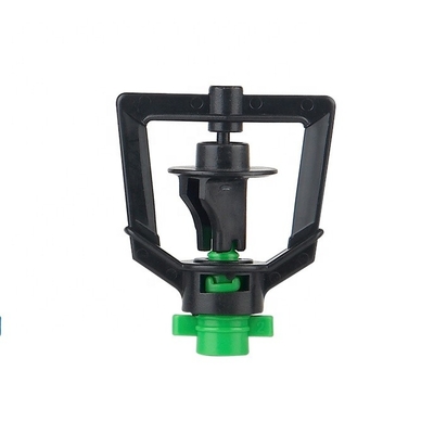 Sistema de rociadores de 360 grados personalizado para el riego agrícola en micro invernaderos