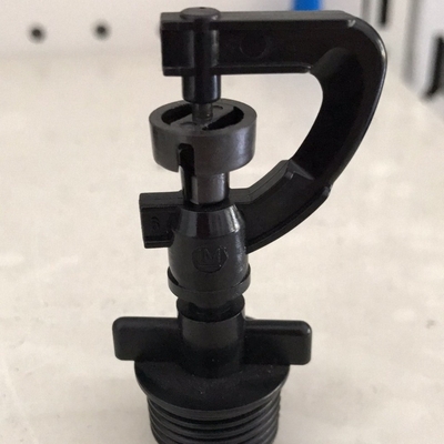 150-300KPA Ingeniería de plástico tipo G Rotación Sistema de riego por rociador de agua agrícola