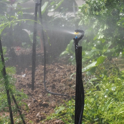 Conectar rápidamente el rociador giratorio de riego tipo G para riego agrícola a 360 grados